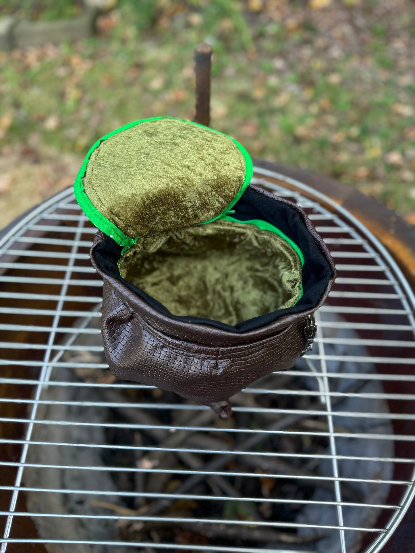Cauldron Purse