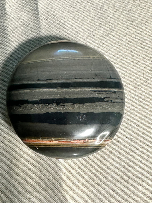 Banded Onyx Palm Stone & Pyramid