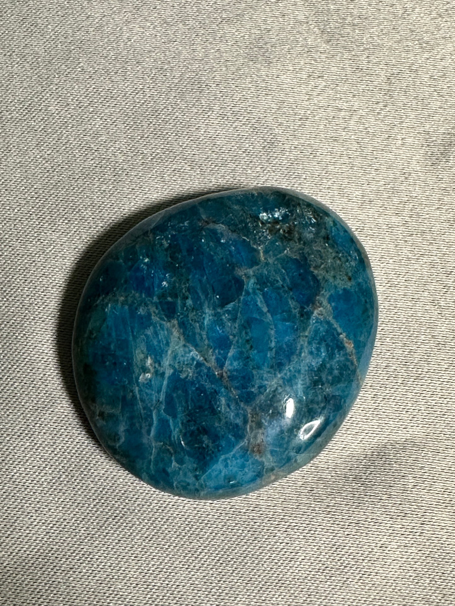 Apatite Palm Stones