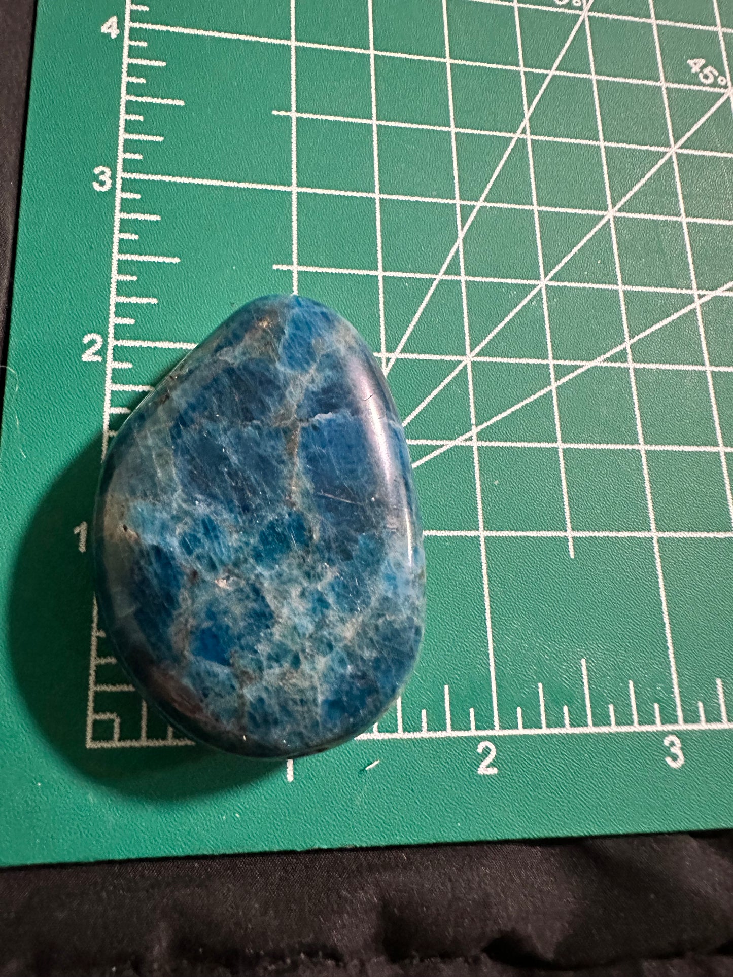 Apatite Palm Stones