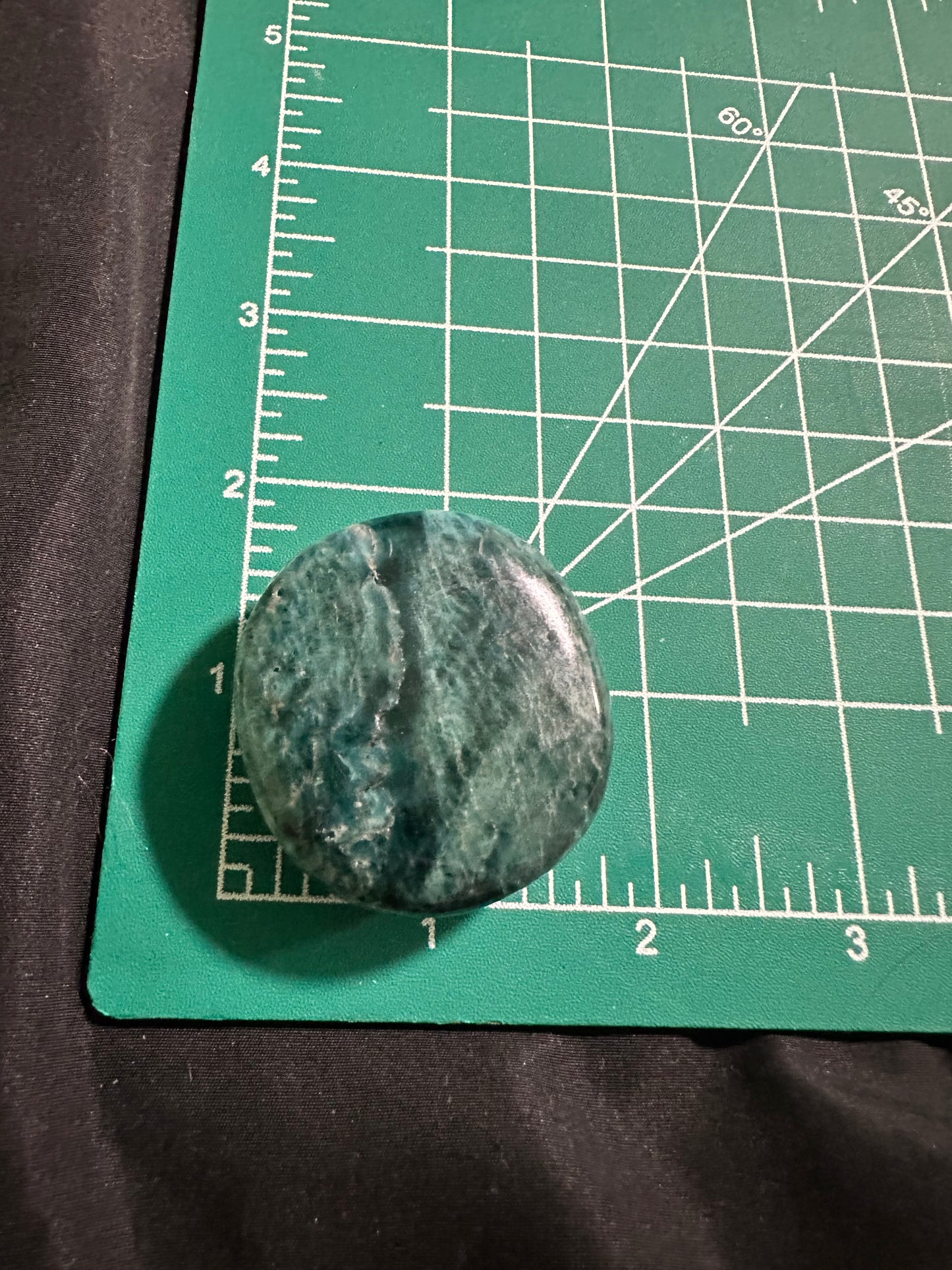 Apatite Palm Stones