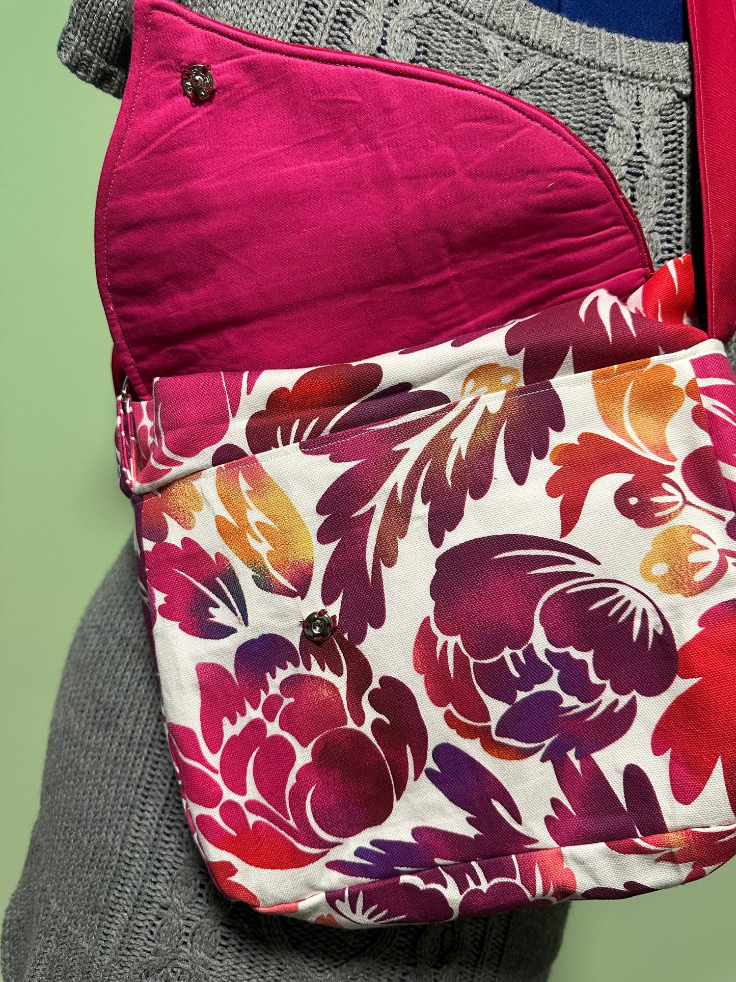 Small Messenger Bags
