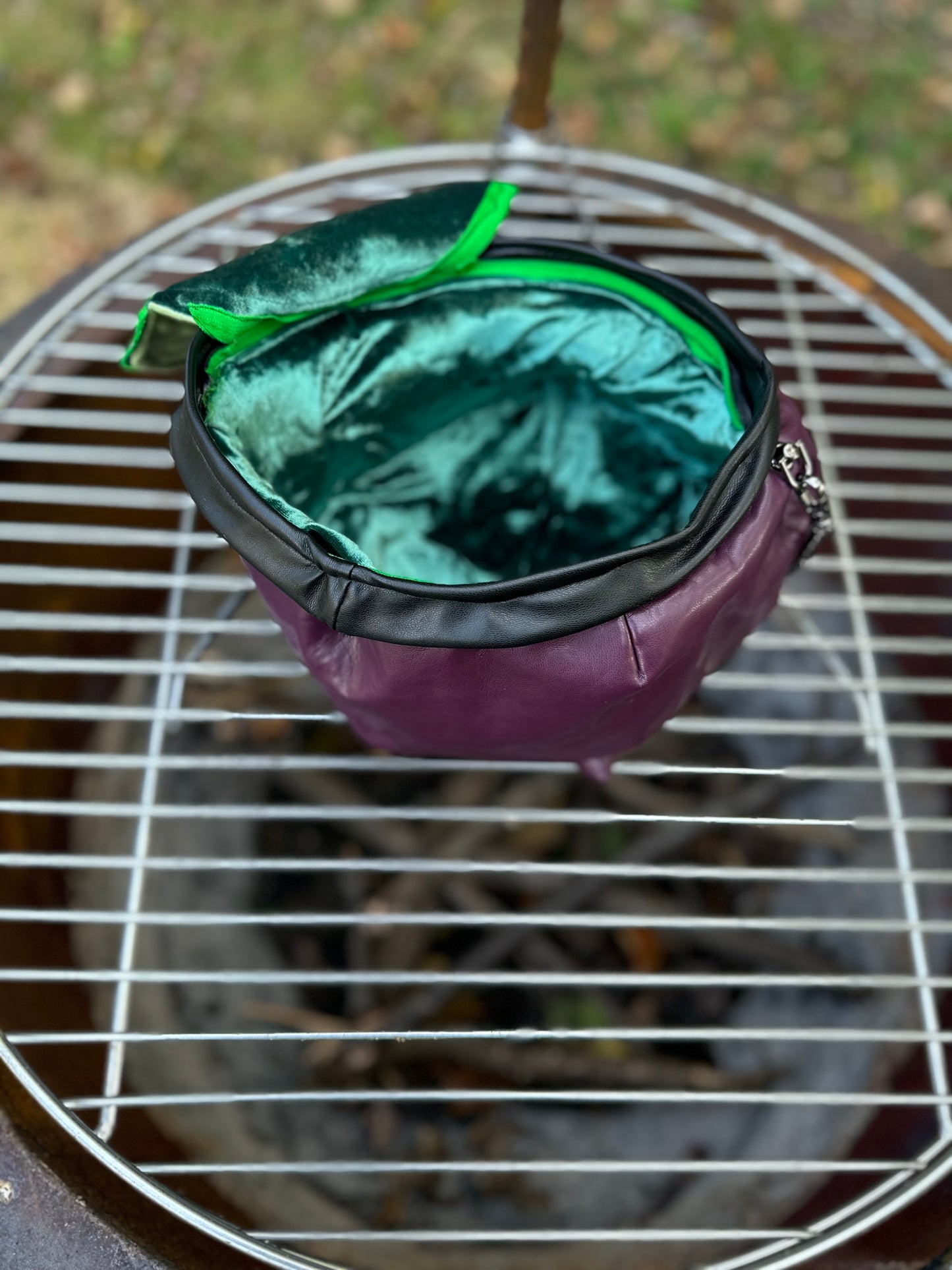 Cauldron Purse