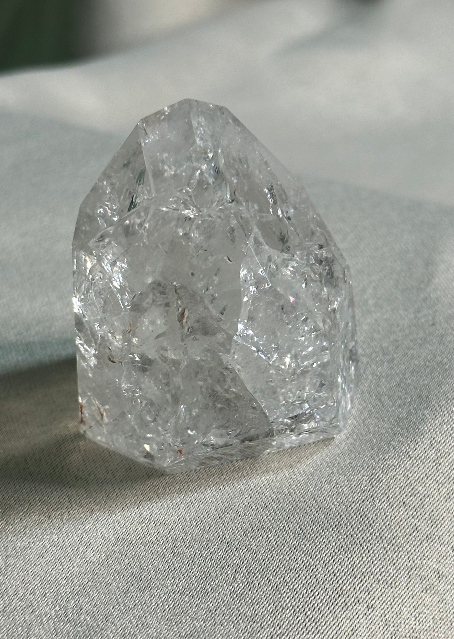 Crackle Quartz Tower