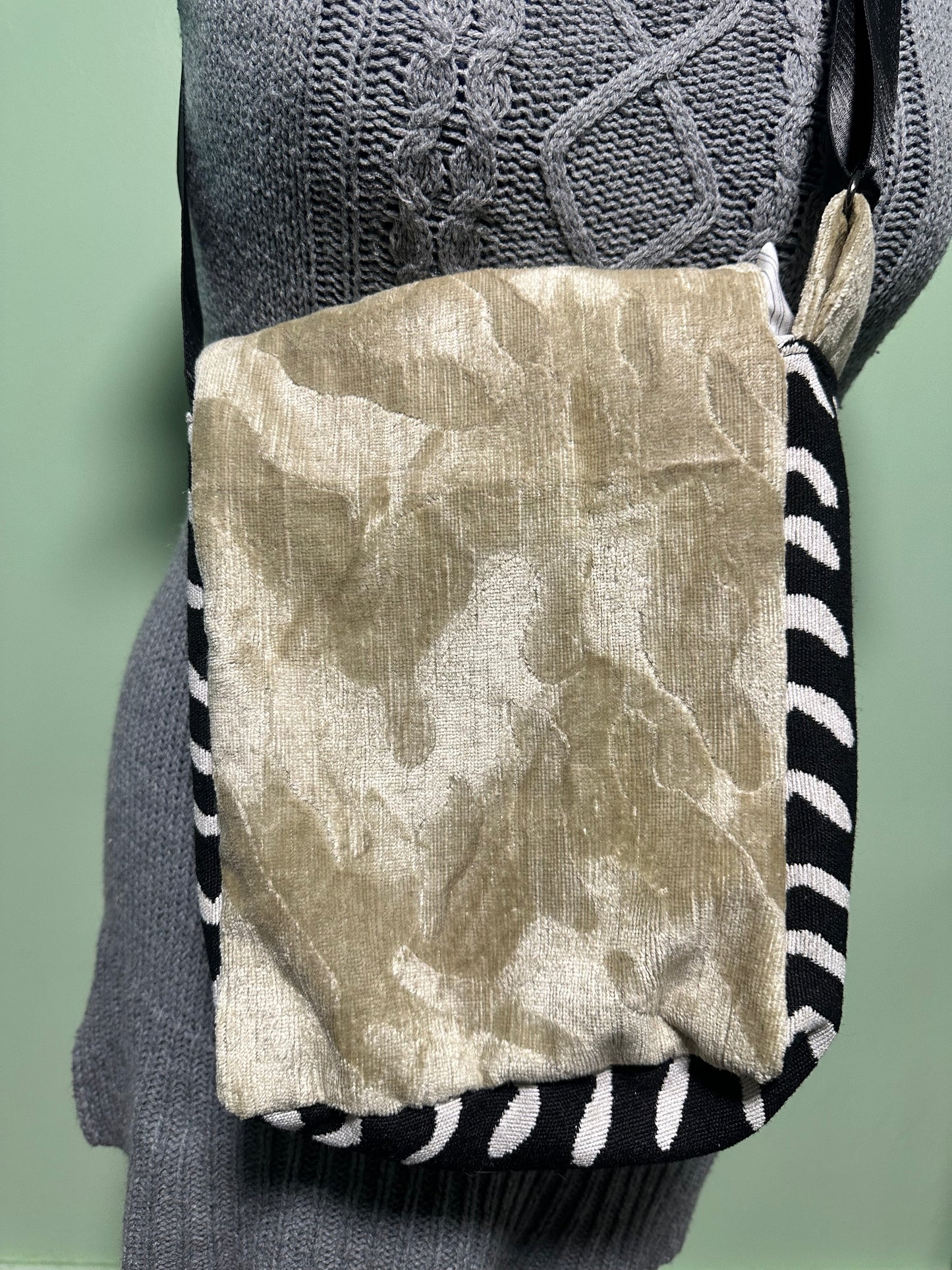 Portrait Style Messenger Bag
