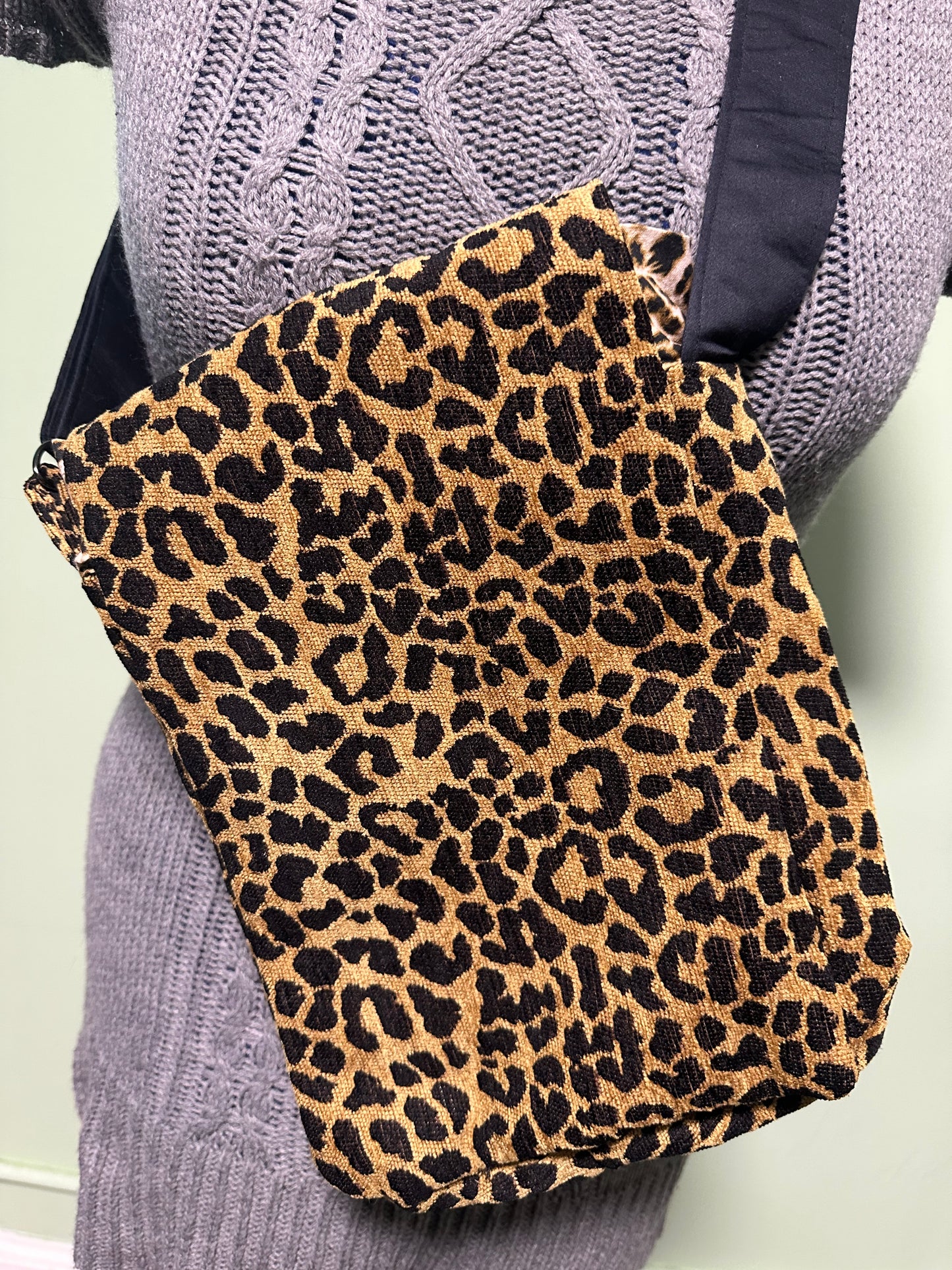 Portrait Style Messenger Bag