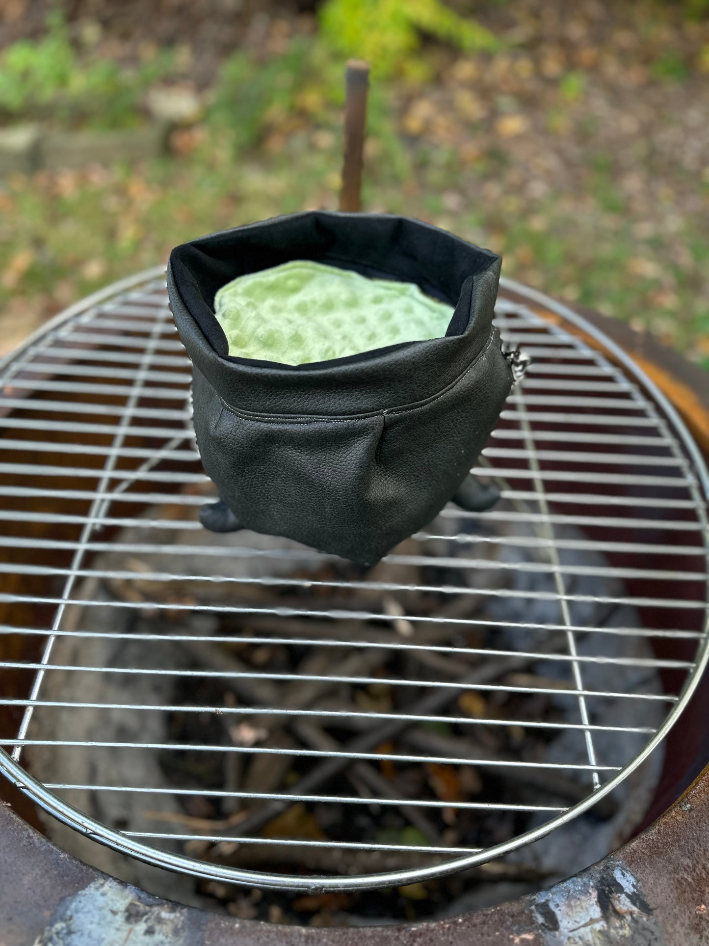 Cauldron Purse