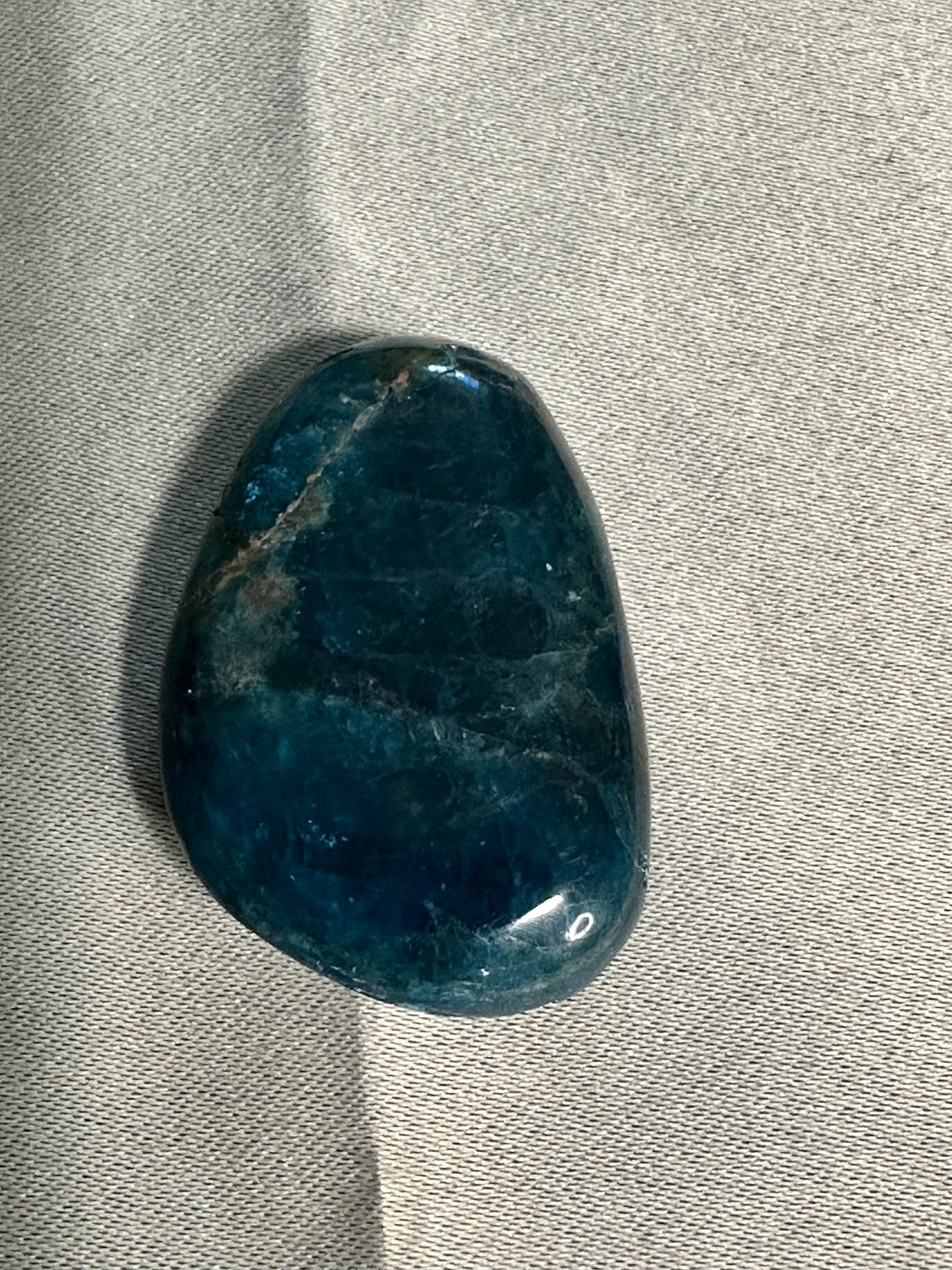 Apatite Palm Stones