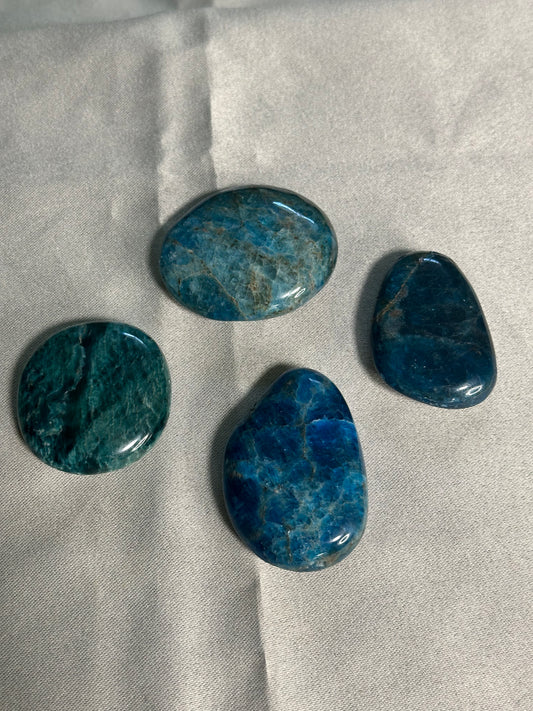 Apatite Palm Stones